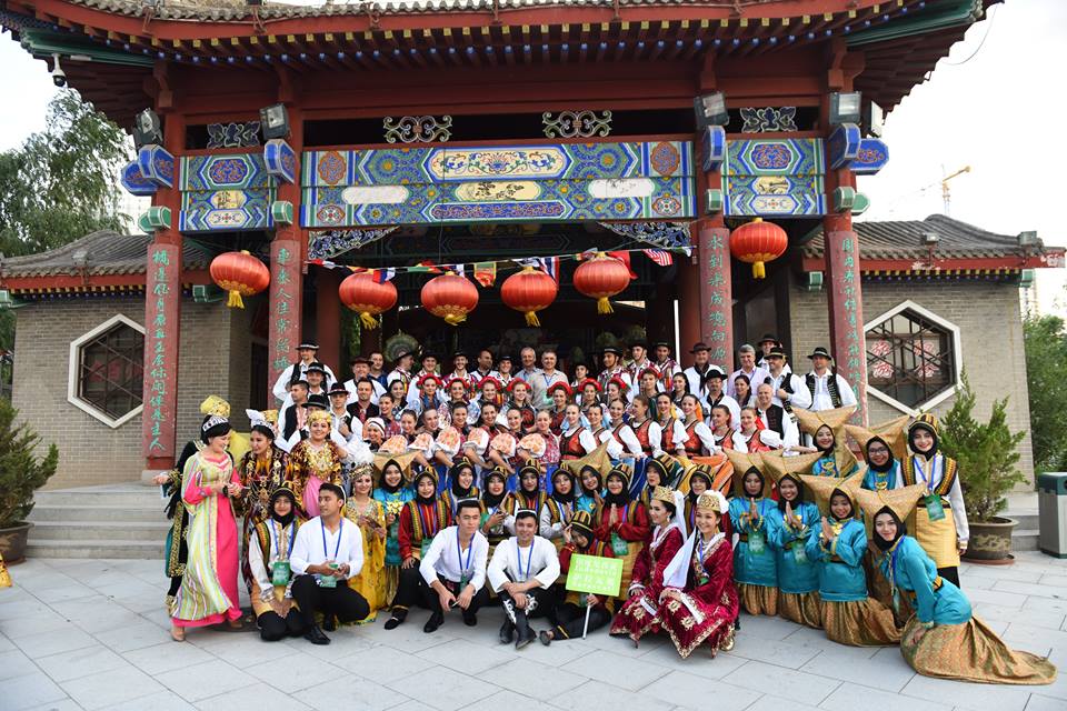 Ansamblul Folcloric Sinca Noua participand la LANZHOU INTERNATIONAL DRUM FESTIVAL OF CHINA